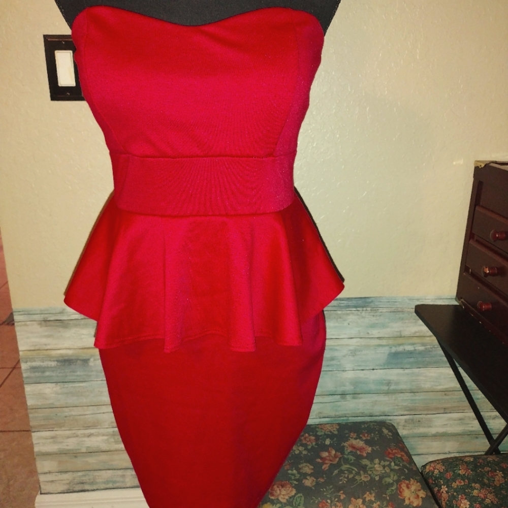 Body Central Strapless Dress Size Medium